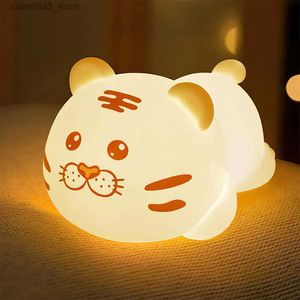 Luces nocturnas Lámpara Suministros de iluminación para el hogar para niños Pequeña y linda herramienta de iluminación para el hogar Dibujos animados Tigre Luz nocturna Carga USB de alta calidad Q231114