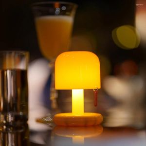 Veilleuses Mini bureau LED lampe de coucher de soleil créatif USB Rechargeable Table de champignon pour café Bar décor à la maison El chambre