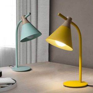 Lámparas de mesa de madera simples nórdicas lámpara de escritorio de arte del hierro moderna LED 4 colores para el hogar, estudio, dormitorio, mesita de noche, salón, librería, Hotel 1229