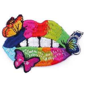 Mercerie coloré bouche fer sur patchs filles brodé Patch pour vêtements veste chapeaux couture papillon lèvre Appliques accessoire à créer soi-même