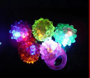 Novedad, anillo led de fresa para dedo, Halloween, niños, guantes con luz led parpadeante, anillo de silicona, luz para dedo, divertido juguete para bebé