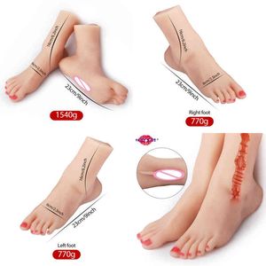 NXY Sex Masturbateurs Mâle Masturbateur Poupées Pieds Jouets pour Hommes Érotique Réel Femmes Caoutchouc Vagin Chatte Masturbation Marchandises Produits Pour Adultes boutique 220127