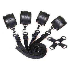 Nxy Sm Bondage Black Pu Esposas Cuero Bdsm Sex Kit Slave Fetish Dormitorio Sex Dressing Just Cuffs Restricción Set Juguetes para una pareja 1216