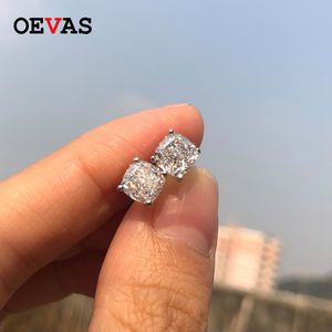 OEVAS Classic 100% 925 Plata Creado Moissanite Gemstone Compromiso de boda Pendientes de tuerca Sparking Fine Jewelry al por mayor