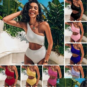 Trajes de una pieza Nuevo traje de baño Europa y Estados Unidos Y Bikini Damas One-Shoder Cintura alta Color sólido Entrega de caída Deportes Outdo