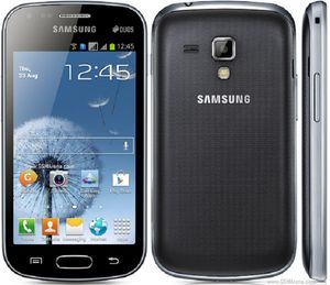 Remis à neuf d'origine Samsung GALAXY S Duos S7562 GSM HSPA 4.0 pouces écran Android double caméra Qualcomm Snapdragon S1 téléphones mobiles débloqués