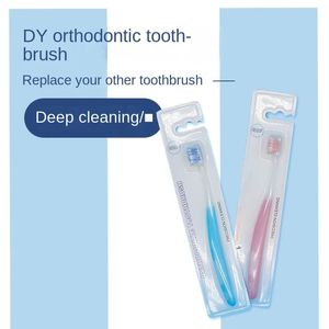 Brosse à dents en orthodontie pour les accolades dentaires Nettoyant entre les poils mous en forme de brosse de dents U Poignée non glissée en profondeur