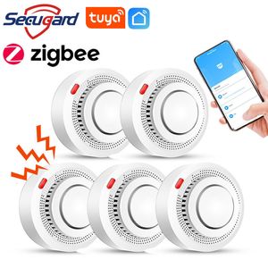 Otros accesorios de alarma Tuya Zigbee Detector de humo Smart Home Sensor de incendio 85 dB Alarma de sonido Control de aplicación Smokehouse Sistema de seguridad combinado 230206