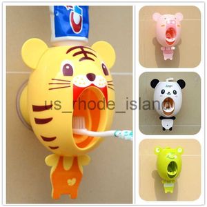 Other Baby Feeding Cartoon Toothpaste Dispenser Strong Suction Sucker Bathroom Accessories Set Toothbrush Holder Automatic Tooth Brush Holder Child x0714