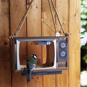 Autres fournitures d'oiseaux à l'extérieur avec une forme de mangeoire en bois unique Nist sauvage en forme de télévision Station d'alimentation suspendue