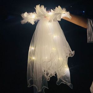 Autres fournitures de fête d'événement Bachelorette Party Veil Feather Flower Crown Glow Light LED Bridal Shower Veil Bride to Be Gift Wedding Party Engagement Decor 230309