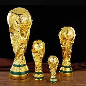 Otros suministros para fiestas festivas Copa del mundo Resina dorada Trofeo de fútbol europeo Trofeos de fútbol Mascota Fan Regalo Decoración de oficina Artesanía 220926