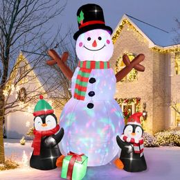Nos décorations extérieures gonflables de Noël chaudes de 6 pieds, bonhomme de neige gonflable allumé pingouin lumières LED de Noël cour pelouse jardin décorations de Noël en plein air