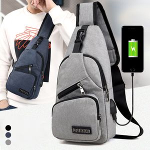 Sacs de plein air Hommes Anti Vol Poitrine Sac À Bandoulière Court Voyage Messagers Hommes En Cuir Sling Pack USB Charge Bandoulière Paquet École 230617