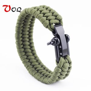 Bracelets de manchette de survie de Camping en plein air hommes escalade Sport Parachute cordon réglable en acier inoxydable boucle Bracelets d'amitié mâle