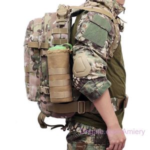 Outdoor Net Kettle Bags Designer The Tote Shoulder Water Cup Cover Camouflage Tactics Léger Utilisation multifonctionnelle pour le camping Alpinisme Voyage