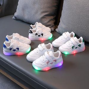 Taille extérieure 2130 automne enfants baskets lumineuses garçons lumière LED bébé chaussures décontractées motif de chien baskets lumineuses pour filles maille Tennis