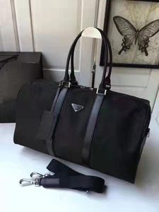 P2-Designers Duffel Bags 50CM luxe grande capacité voyage vente de haute qualité femmes hommes en cuir véritable épaule sac de mode porter des rivets avec tête de verrouillage-AAAAA01