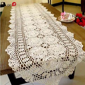 Pa.an Crochet Table Runner Artesanías hechas a mano Paño de encaje clásico Beige Cubierta blanca Decoración de caída Regalos 210628