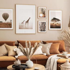 Pinturas jirafas playa hojas secas puesta de sol globo nórdico cartel pared arte lienzo pintura decoración cuadros para sala de estar
