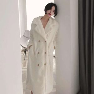 Pamas pour femmes flanelle vêtements de nuit sexy Lingerie Robe épaissie chaude allongée vêtements de nuit blanc corail polaire peignoir de mariage