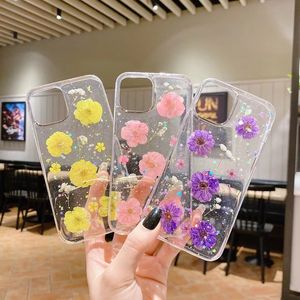 Étuis en TPU souple en feuille pressée de vraies fleurs séchées pour iPhone 15 14 13 Pro MAX 12 11 XR XS X 8 7 6 Plus Fashion Dry Chrysanthemum Stars Clear Transparent Back Cover Phone Skin