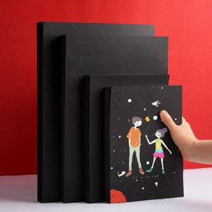 Papier 50pcs / lot A3 A4 A5 Black Kraft Paper DIY Carte Faire 120G 150G 180G 250G 300G 400G CRAPE CARCHE CARTEUR ÉPHER