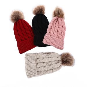 Gorros de punto para padres e hijos, pompón de piel para invierno, gorro de punto a la moda para adultos y niños, gorros cálidos con patrón de giro de ganchillo M4220