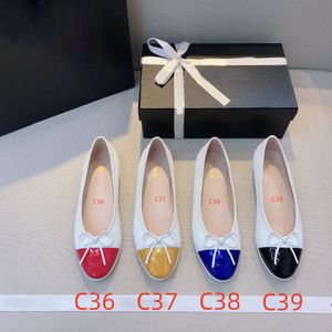 Paris designer nouveau cuir vintage chaussures habillées femmes diamant vérifier canal de luxe haute qualité chaussure unique chaussures de ballet plates