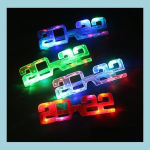 Décoration de fête LED Glowing Light Glasses 2022 Huit lumières Année Noël Selfie Props Bar Club Accessoires Sn1832 Drop Livraison 20 jours