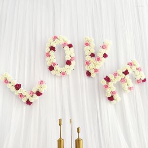 Décoration de fête Numéros de table de mariage Lettres Décor Signes de lettre de la Saint-Valentin Joyeux anniversaire Fond Soie Rose Fleur Panneau mural