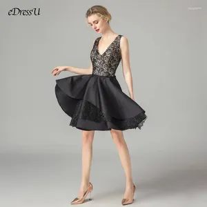 Robes de fête Robe de bal asymétrique Little noir sexy en V-col