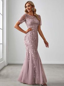 Robes de soirée Robe de soirée élégante en tulle à paillettes imprimées en queue de poisson pour la fête Ever Pretty de Robes de demoiselle d'honneur en tulle à paillettes lilas 230210