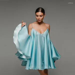 Robes de fête Prom court bleu clair avec spaghrtti bretelles sexy sans mousseline de soie