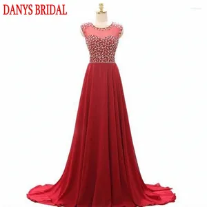 Robes de fête Rouge Luxury Longue soirée Femmes Plus taille une ligne Crystal Bouded dames Prom Robes formelles