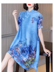 Vestidos de fiesta VENTA Miyake Fold Estilo chino Estampado Cuello alto Manga corta Vestido recto con cuentas EN STOCK