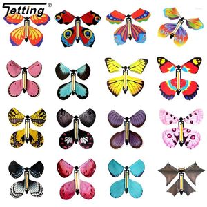 Party Favor 2024 Magic Flying Butterflies Wind Up Toy in the Sky Bookmark Cartes de voeux Caoutchoux Powered Kids Props Surprise Cadeau