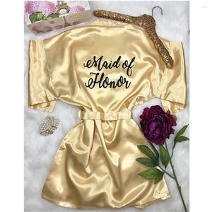 Party Favor Personnalisez les titres de la mariée Brides Brides Brides Bridal Lingerie Satin Silk Pyjamas Wedding Bachelorette robes Kimonos Gowns Cadeaux Party