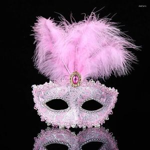 Party Supplies Halloween Mask Mask Makup Ball Leather Feather Couverture adulte Les dames et les filles jouent un rôle de danse