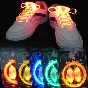 Fournitures de fête Lacets de chaussures de sport à LED Flash lumineux Allumez le bâton lumineux Sangle clignotante Lacets en fibre optique Club de fête dans la boîte de vente au détail
