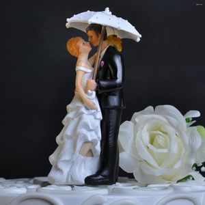 Fournitures de fête Cake de mariage personnalisés Top Bride and Groom Couple Figurine Personnalisé Decoration Funny Love Stroll