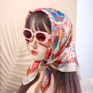 Fournions de fête Retro Luxury Femelle Stripe Flower Imprimé Femmes Silk Scarf Square Head Hair Tie Band