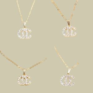 Collier de créateur pendentif pour femme double lettre bijoux en cristal collier charme plaqué or élégant simple mode moderne haut de gamme zh194 H4