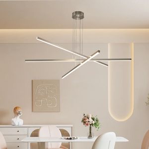 Luminaire suspendu en argent LED intégré