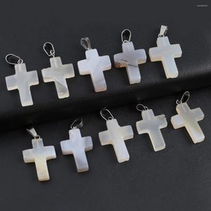 Colliers de pendentif 12pcs Charms Natural Grey Agate Cross Shape Stone pour faire un collier de bijoux bricolage accessoire 35x19 mm