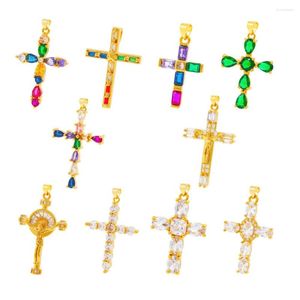 Pendentif Colliers 2023 Mode Simple Trendy Cross Collier Plaqué Or CZ Crucifix Pour La Fabrication De Bijoux Fournitures En Gros