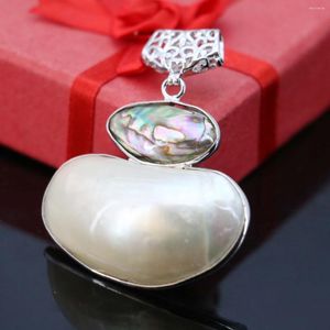 Pendentif Colliers 24x44mm Coquille d'ormeau Perles d'eau douce Perles Accessoires Collier Fabrication de bijoux Artisanat DIY Prévalent Femmes Filles Cadeaux