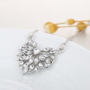 Collares pendientes Conjunto de collar y aretes de diamantes con forma de corazón en forma de corazón, moda coreana, East Gate con las mismas joyas para mujer