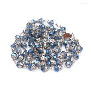 Collares colgantes Collar de rosario de cristal de cristal azul Cruz Católica Joyería de oración