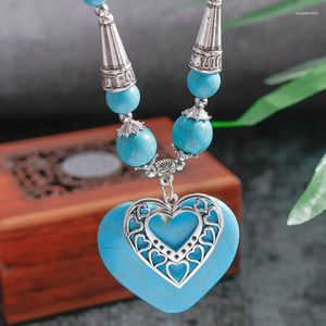 Colliers pendentifs Collier coeur en pierre bleue
